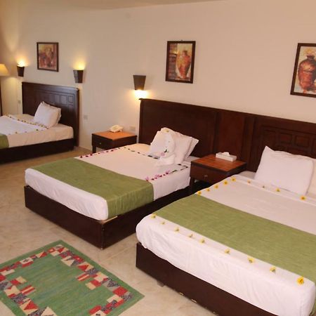 Marsa Alam Nubian Inn Laguna Beach Resort (Adults Only) מראה חיצוני תמונה