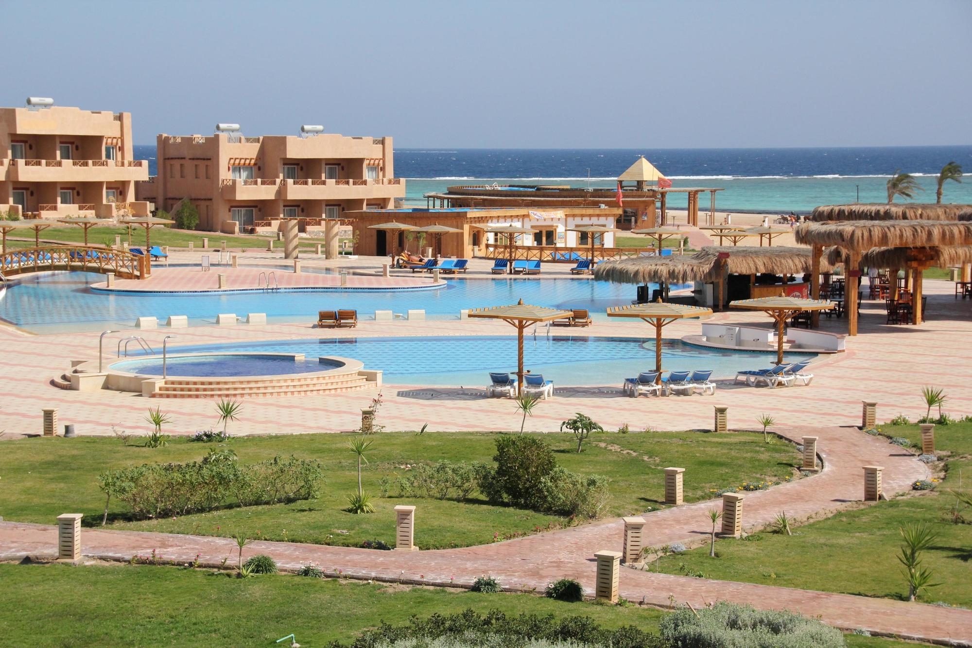 Marsa Alam Nubian Inn Laguna Beach Resort (Adults Only) מראה חיצוני תמונה