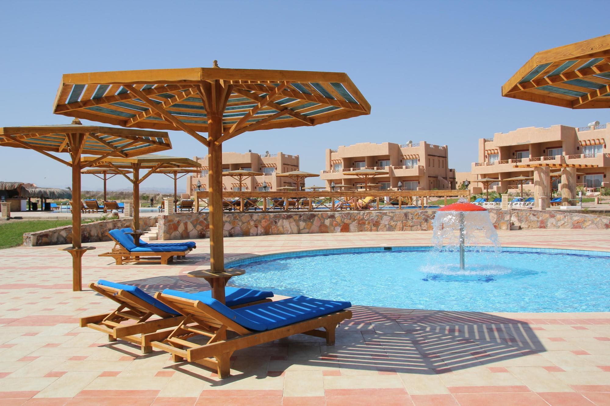 Marsa Alam Nubian Inn Laguna Beach Resort (Adults Only) מראה חיצוני תמונה