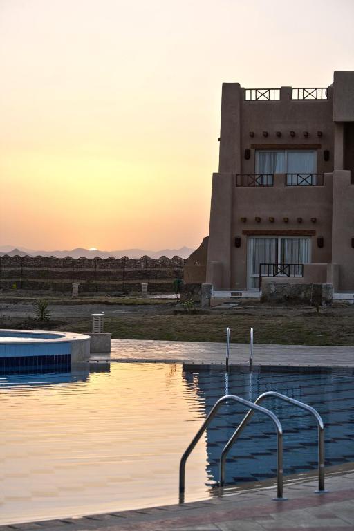 Marsa Alam Nubian Inn Laguna Beach Resort (Adults Only) מראה חיצוני תמונה