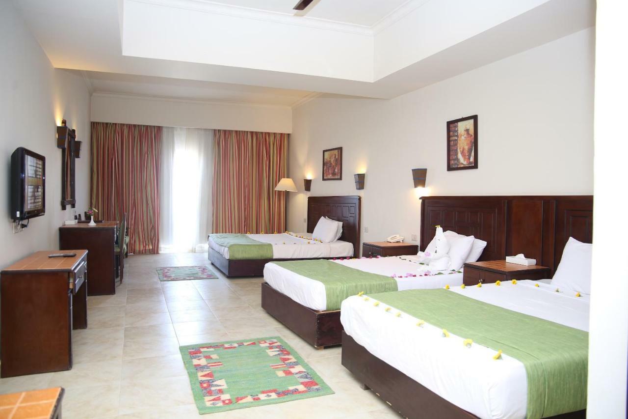 Marsa Alam Nubian Inn Laguna Beach Resort (Adults Only) מראה חיצוני תמונה